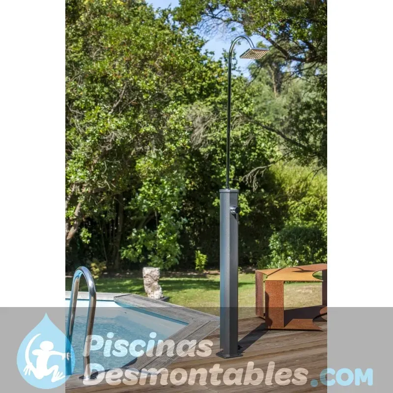 https://www.piscinasdesmontables.com/3922-large_default/ducha-solar-cuadrada-de-aluminio-18-l-color-negro-gre-ssal18.jpg