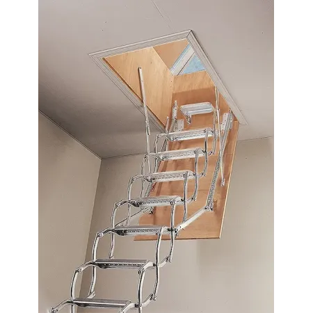 Escalera Escamoteable de Tijera Metálica ZX para Terrazas