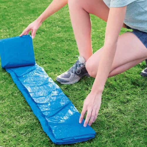 ¿Por qué poner un tapiz en el suelo antes de montar la piscina?