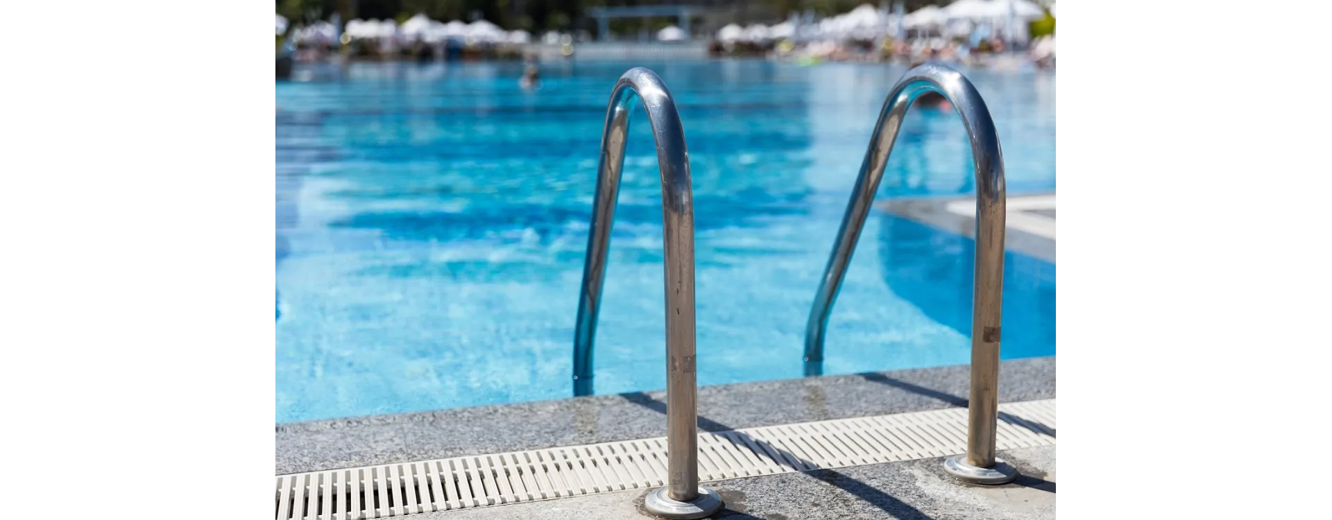 Cómo enterrar una piscina de acero